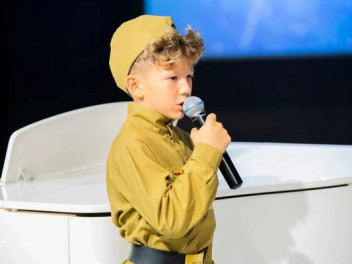 Боль в сердцах и вечная память!