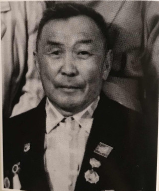 Бадмаев Эренжен Эрдниевич