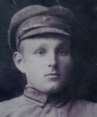 Гусаров Иван Яковлевич