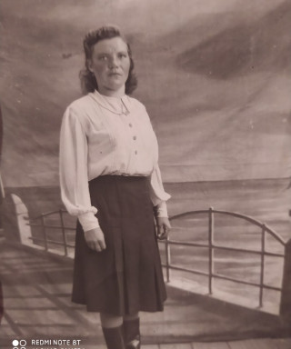 Ушакова Антонина Яковлевна