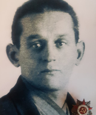 Безруков Александр Яковлевич