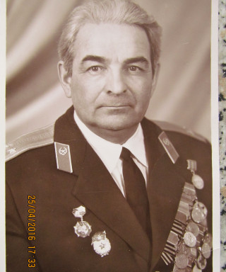 Земляков Анатолий Михайлович