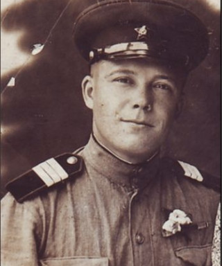 Петров Роман Петрович