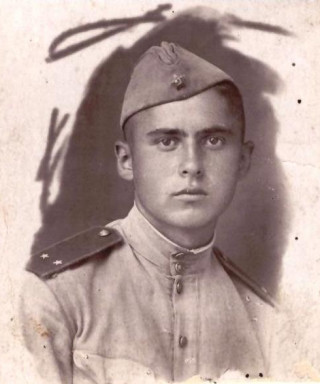 Гончаров Лев Григорьевич