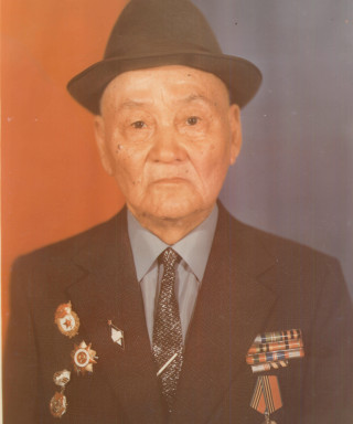 Насунов Эдяш Арзманович