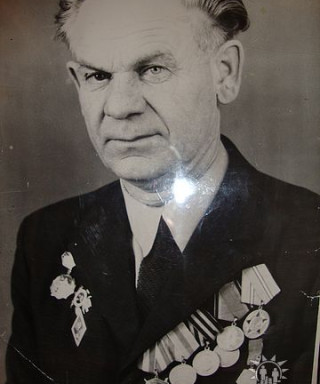 Пахомов Артем Евстигнеевич