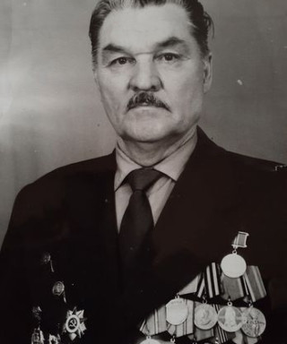 Петров Михаил Петрович