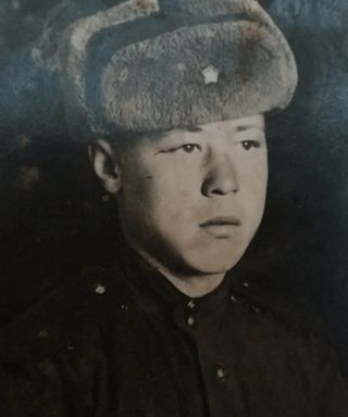 Яичников Владимир Егорович