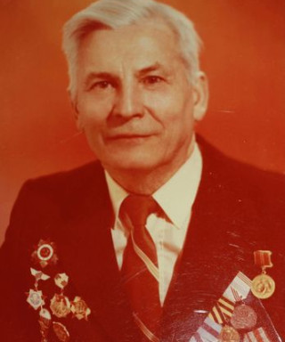 Ашлов Анатолий Петрович