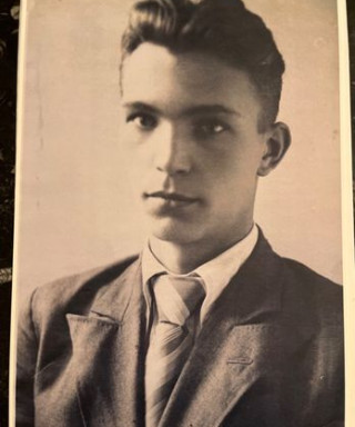 Александров Виктор Александрович