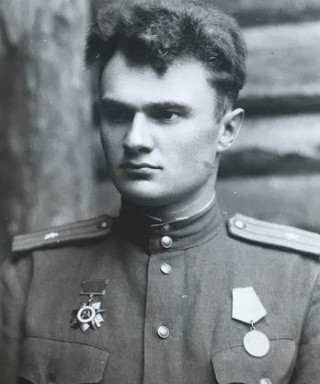 КУЗЬМИН Евгений Семенович