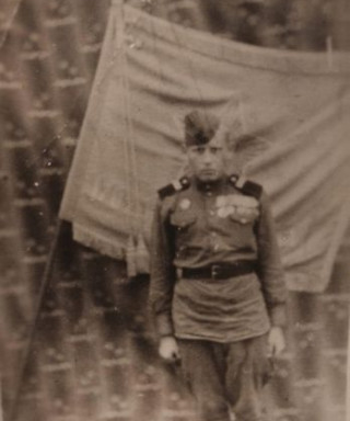 Петров Пётр Яковлевич