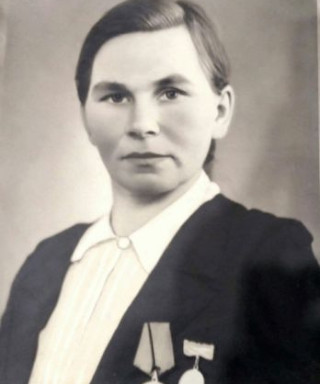 Дмитриева Нина Дмитриевна