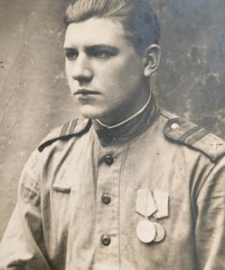 Шустов Иван Александрович