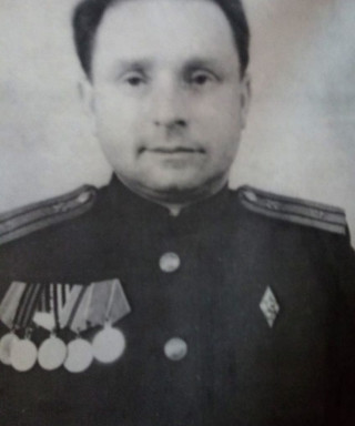 Песин Михаил Яковлевич