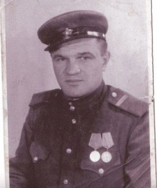 Петров Иван Петрович