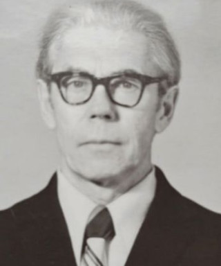 Овчаров Евгений Николаевич