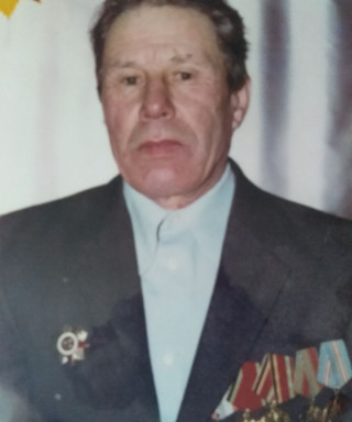 Петров Петр Павлович