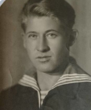 Вархолов Михаил Иванович