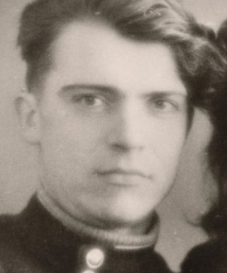 Петров Максим Васильевич