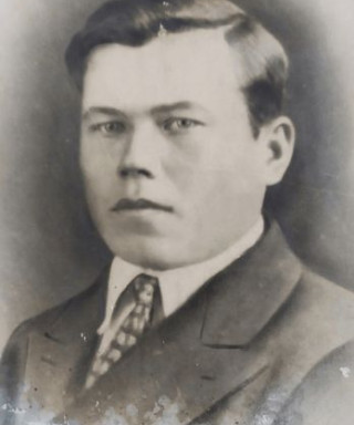 Петров Павел Ефремович