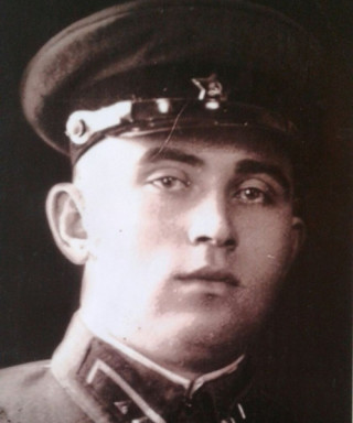 Аверцев Петр Тимофеевич