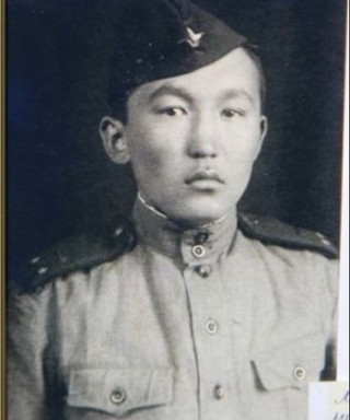 Тапкин Данор Бадминович