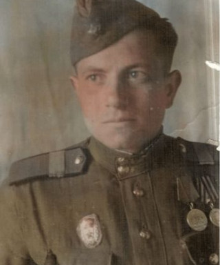 Мазуров Дмитрий Никитович