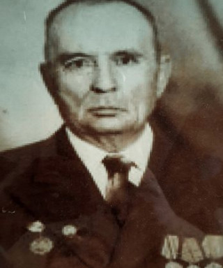 Бекмулаев Изет Бекмулаевич