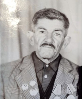 Аюбов Мухтар Аюбович