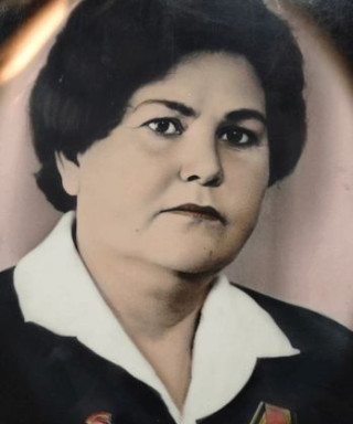 Баженова (Дмитриченко) Любовь Никитична