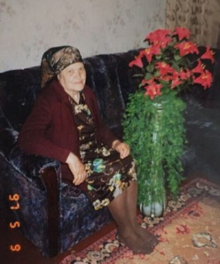 Ефремова(Юркевич) Анна Зиновьевна