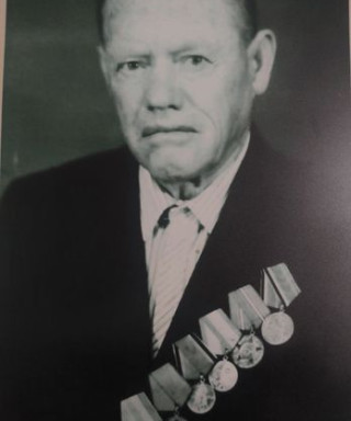 Адамов Василий