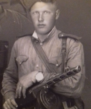 Большаков Дмитрий Тихонович