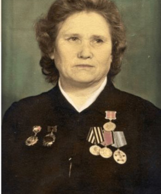 Бутко(Коломиец) Нина Григорьевна