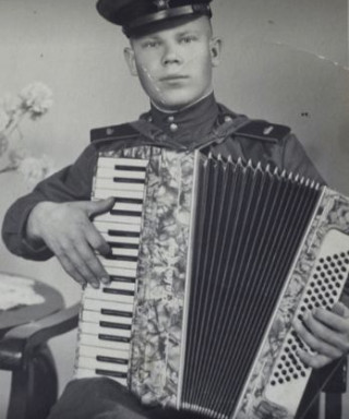 Коршунов Виктор