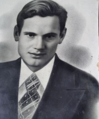 Вершинин Александр Максимович