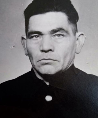 Пахарьков Елисей Елисеевич