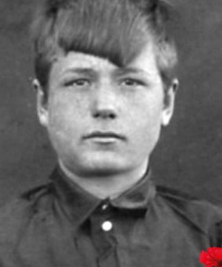 Болотов Виктор Никитович