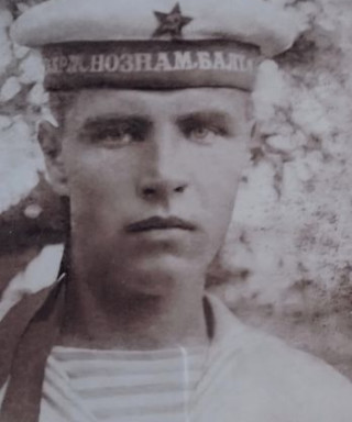 Кузьмин МАКСИМ Кузьмич