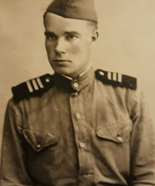 Жданов Михаил Романович