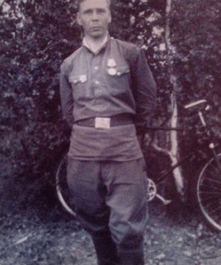 Янов Дмитрий Яковлевич