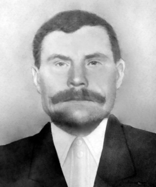 Петров Иван Петрович