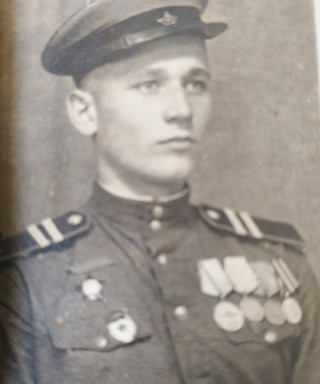 Бондарь Яков Романович