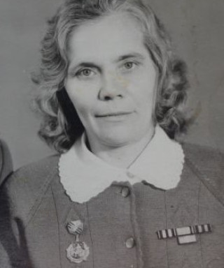 Малахова (Кувиченко) Мария Дмитриевна