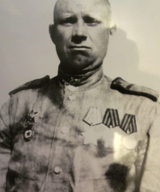 Медведь Дмитрий Никитович