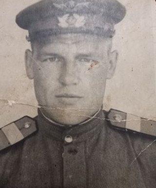 Лавриков Иван Иванович