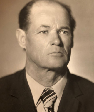 Максимов Валентин Алексеевич