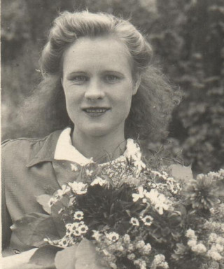 Медведева (Чумак) Вера Афанасьевна