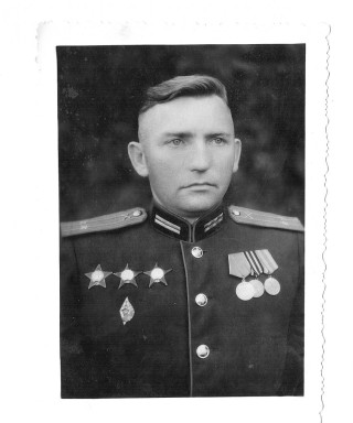 Петров Иван Петрович